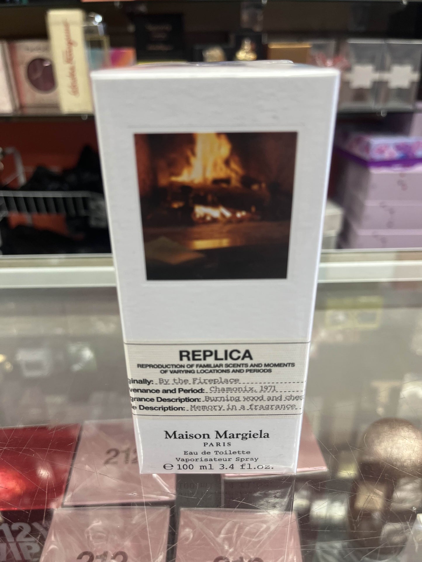 Réplica de Maison Margiela junto a la chimenea Eau de Toilette 3.4 oz