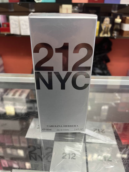 Carolina Herrera 212 NYC Eau de Toilette 3.4 oz