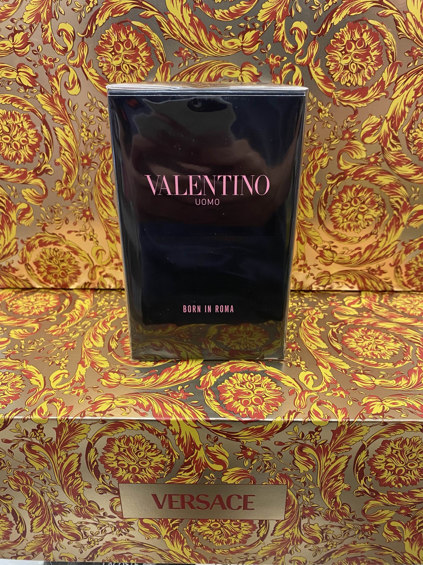 Valentino Born In Roma Uomo Eau de Toilette 3.4 oz