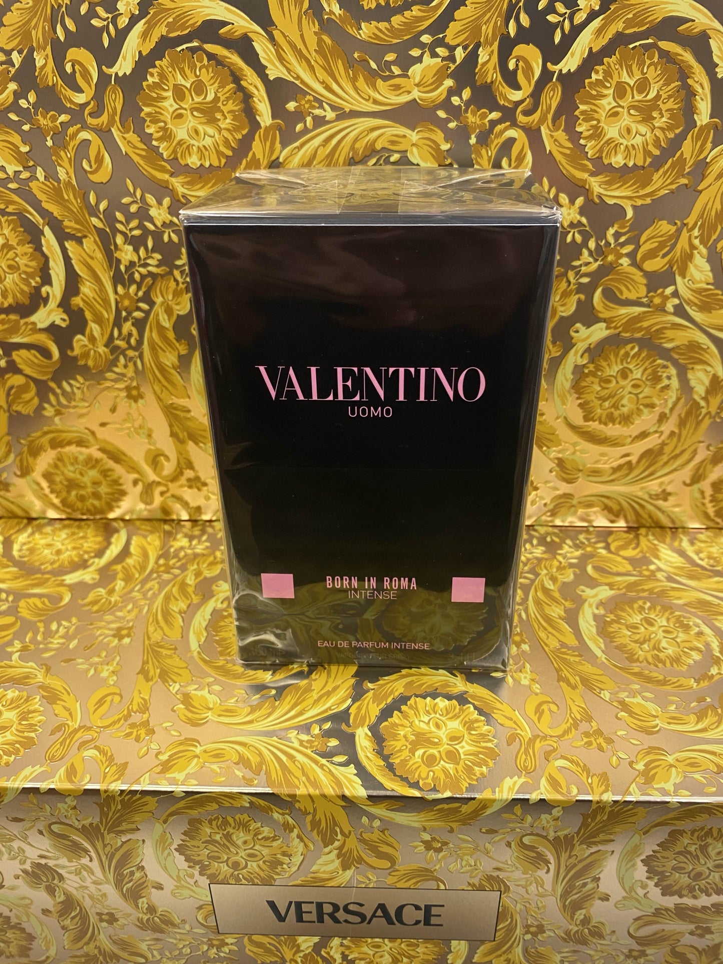 Valentino Born In Roma Uomo Eau de Parfum Intenso 3.4 oz